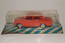 Minialuxe Fiat Sedan with Box