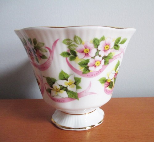 Royal Albert Our Emblems Dear Tea Cup & Saucer Canada Provincial Flowers England - Picture 3 of 7