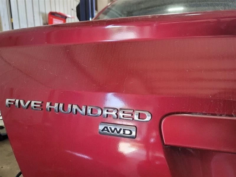 2005 2006 2007 FORD FIVE HUNDRED Trunk Hatch Tailgate RED Foto 4 de 4