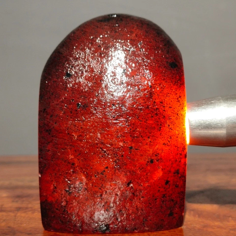 Antiguo Tibetano Piel Negra Núcleo Rojo Campo Amarillo Piedra Original Embrión Sello Ocioso Foto 2 de 4