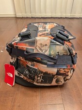 North Face Base Camp Duffel S 44L mit Etikett kompakte Sporttasche