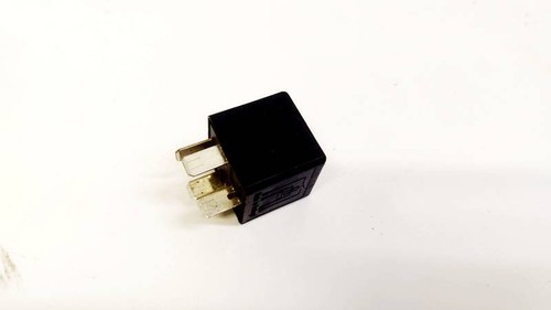 A0025421319 Relais, Arbeitsstrom V23134B52X336 Mercedes-Benz B-CL DE2195145-99
