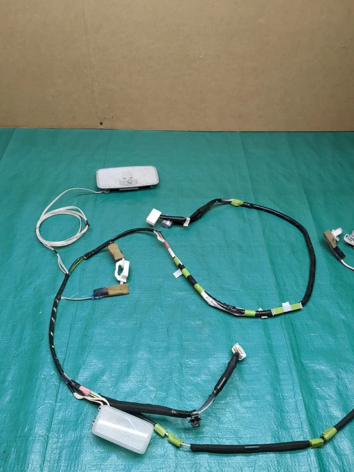 Arnés de cables de techo y luz domo Toyota Prius 2010-2015 OEM 82171-47280 Foto 2 de 4