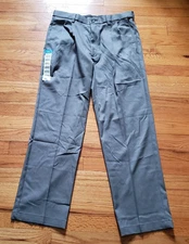 NWT Men's Haggar Cool 18 Pro Classic Fit 32x30 Charcoal Flat Front  