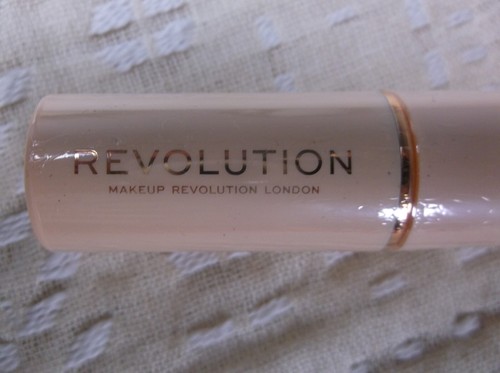 Makeup Revolution Fast Base Stick Foundation - F5 - Sealed - 0.21 Oz - Picture 3 of 3