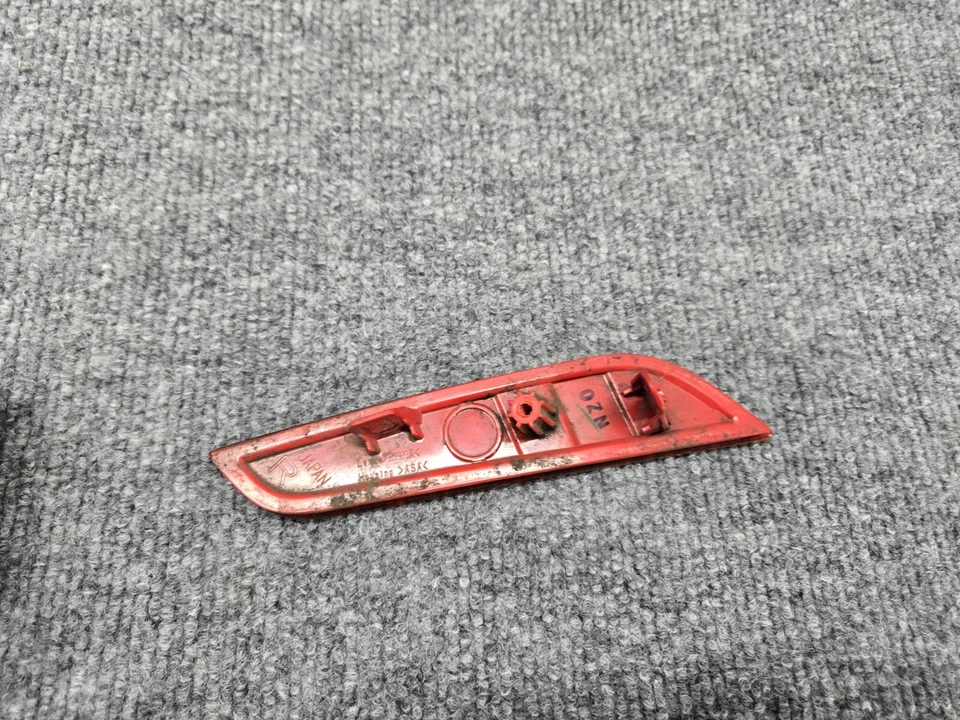 Rear Bumper Reflector Marker Light Right Side Lexus 21-24 Is300 Is350 Is500 oem - Image 3 of 4