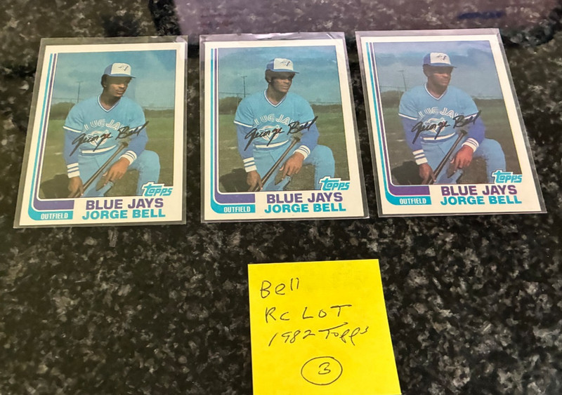 JORGE BELL ROOKIE CARD LOT (1982 TOPPS)..........3 DIFFERENT
