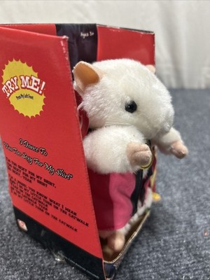 Gemmy 2001 Kung Fu Fighting Dancing Hamster Martial Arts