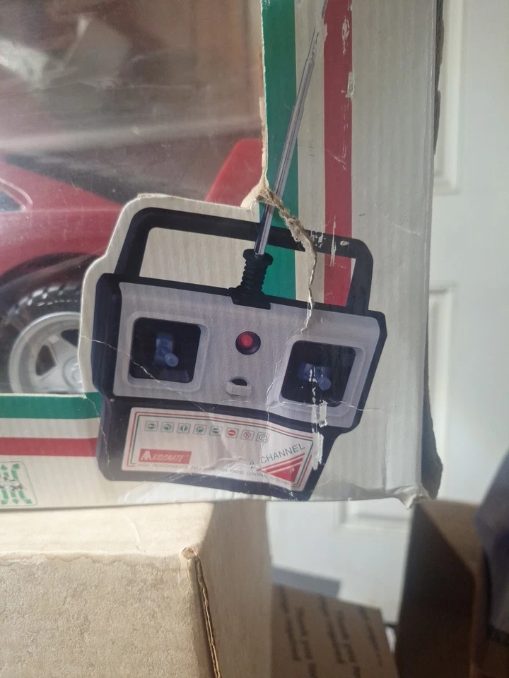 VINTAGE FERRARI F40 KIDSMATE 1/10 1:10 SCALE CAR SERIES BOLIDE SERVO NEW RC CAR - Image 3 of 4