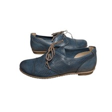 Taos Jiminy Blue Leather Perforated Oxfords Lace Up Shoes W7-7.5 EU 38 Comfort