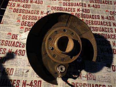 Rear knuckle left Opel Vectra C Berlina 2002 22 DTI 16V