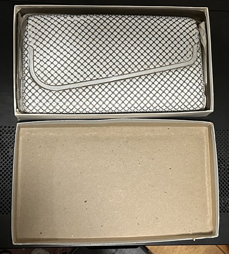 Vintage Designer Women’s White Metal Mesh Handbag Convertible Clutch Purse Bag - Bild 2 von 8