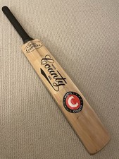 Hunts County Caerulex 2lbs8oz Grade 1 SH adult cricket bat