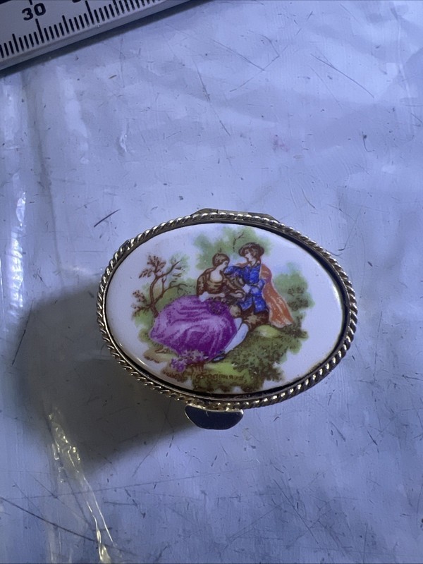 Vtg Trinket or Pill Oval Shaped Metal Hinged Box with Porcelain Scene on Top 