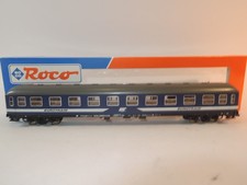 ++ J34 H0 1:100 Roco 47961 Eurotrain Schnellzugwagen 1. Kl. Am blau KKK NEM NEU