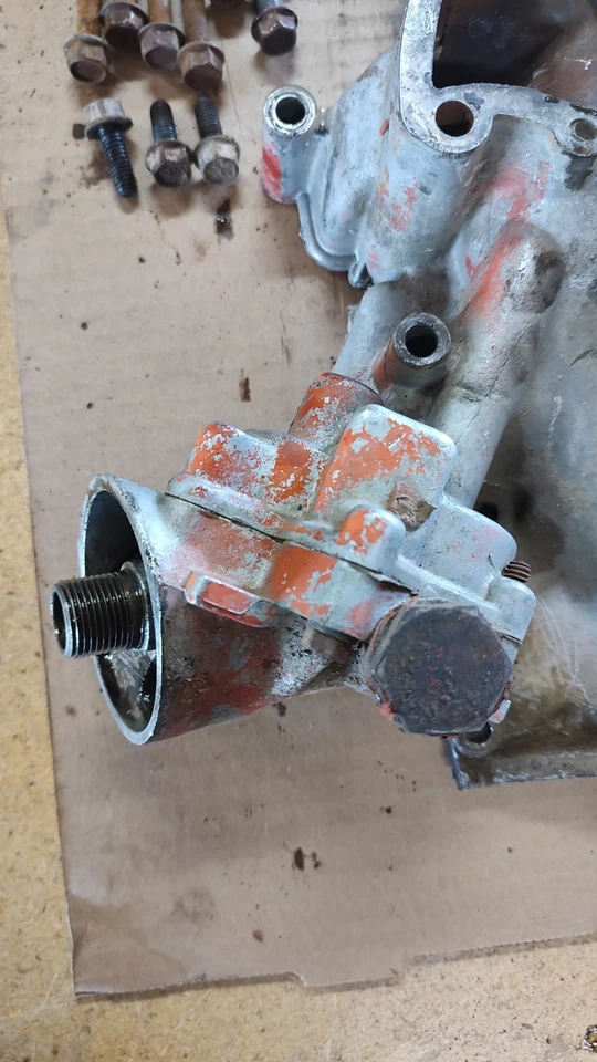 Cubierta de distribución Buick 350 1230344 Skylark GS 350 Sport Wagon LeSabre Foto 2 de 4