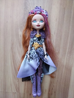 Ever After High Holly O'Hair Spring Unsprung Frühlingsfest