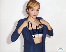 Olivia Cooke Sexy Autographed Signed 8x10 Photo ACOA COA