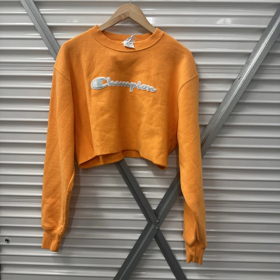 Champion Sudadera Recortada Cuello Redondo Tejido Inverso Mujer Talla Mediana Amarilla Foto 2 de 4