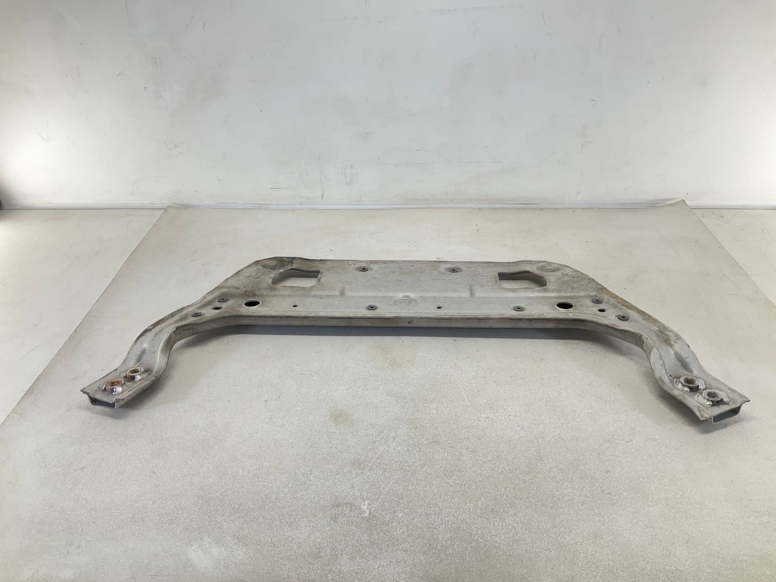 17-20 MASERATI Levante 3.0L Front Engine Cradle Crossmember Mount Support
