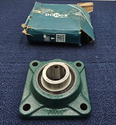 DODGE 126191 F4B-SCM-115: 4-Bolt Flange Mount Bearing 1-15/16'' Bore