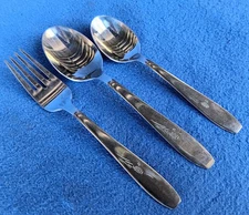 Wallace Silver Pinehurst Stainless Flatware~Mixed Lot 3 Pc Pine Cone Spoons Fork