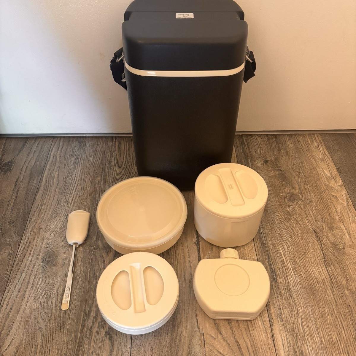 Vintage Zojirushi Lunch Jar Bento Lunch Box Black w/Strap Made In