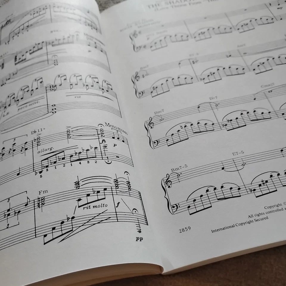 Cancionero solos para piano con temas de películas más grandes del mundo The Big 3 Music Corporation Foto 2 de 3