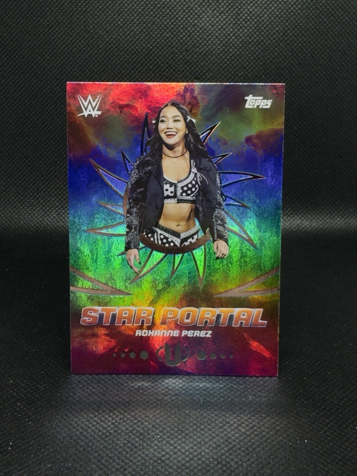2025 Topps WWE Universe #SPO-19 Roxanne Perez Star Portal Insert Card
