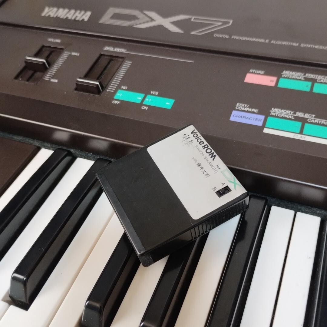 鍵盤楽器 RYUICHI SAKAMOTO Voice ROM KV-04 Yamaha DX7 KV-04 Ryuichi Sakamoto Voice ROM Cartridge