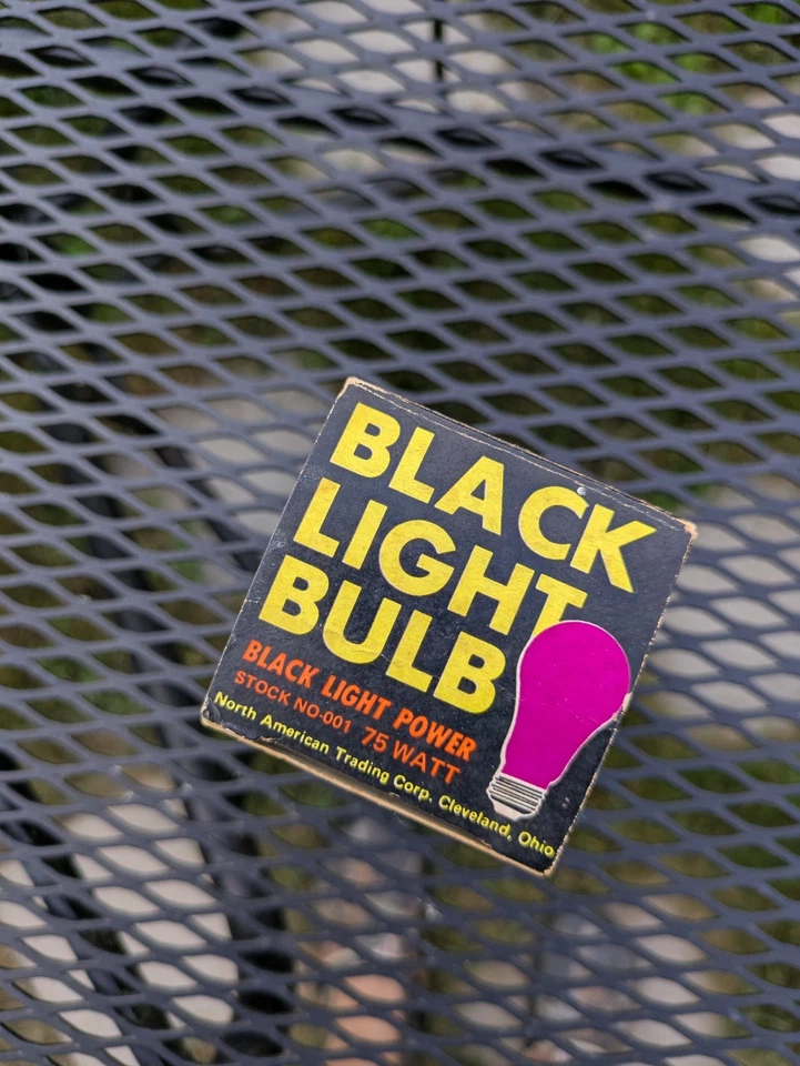 Vintage 75 Watt Black Light Bulb North American Trading Corp. Tested WORKS! - Image 4 of 4