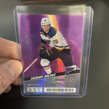 2024-25 UD Credentials Debut Tick Access Pink Zachary Bolduc 122 Blues 33/50