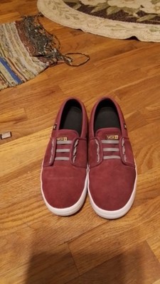 Size 9 Vox Low Top Skateboard Shoes.