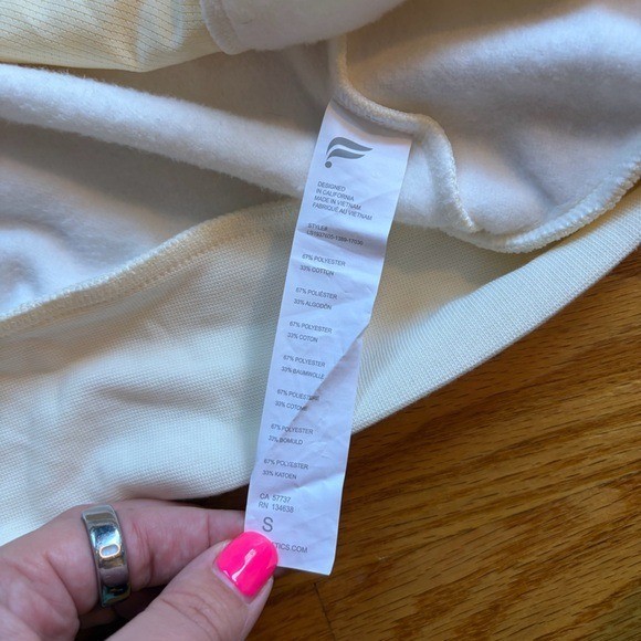 Fabletics cream mock neck pullover size large - image 4