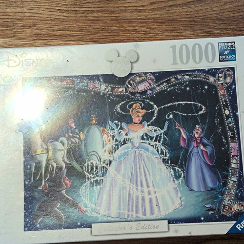 Ravensburger Disney Collector's Edition 1000pc Puzzle Softclick Technology