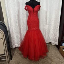 Red Formal Mermaid Lace Floral Prom Bridesmaid Size 4 Maxi style 20125 Dress