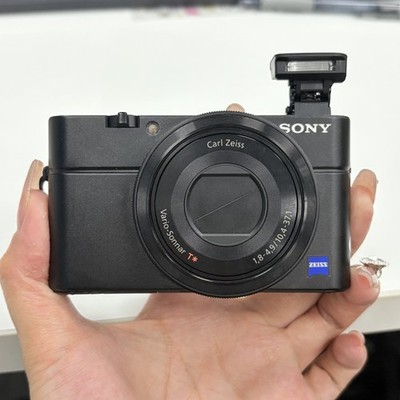 95%NEW-Sony RX100 20.2 MP 3.6 x Compact Digital Camera w/Charger & Card