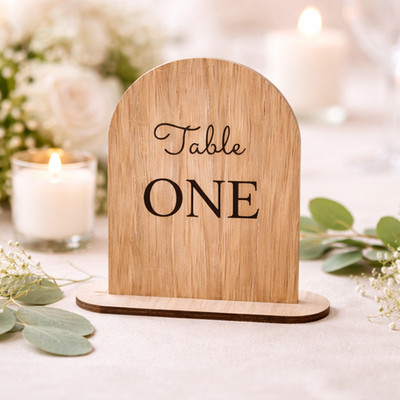Personalisierte Tischnummern aus Holz, Tischschilder Hochzeit, individuelle Eventdeko