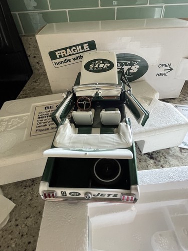 NY Jets 1966 Ford Mustang Convertible Diecast NFL Team Car Danbury Mint Rare - Picture 6 of 8