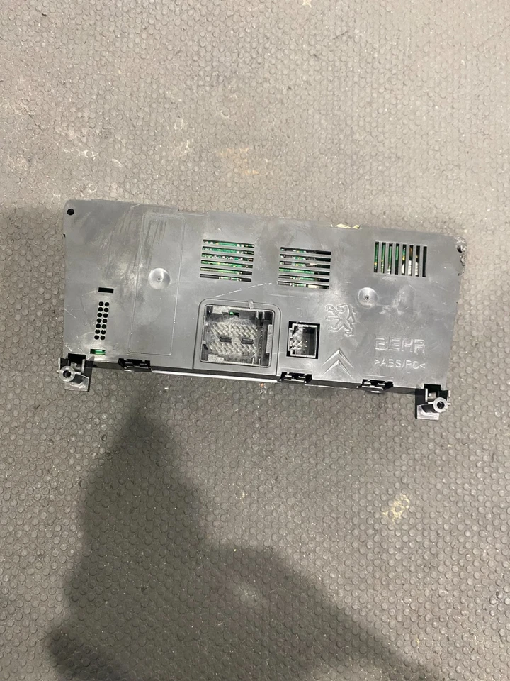 Peugeot 3008 MK1 2011 unidad de control de clima 96738322XT #10 Foto 2 de 4