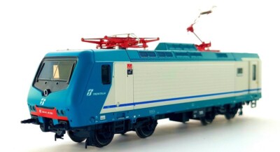 Vitrains 2774 E464 430 Lackierung XMPR gemischte Stromabnehmer FS52 und Einarm DCC SOUND