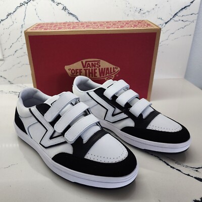 【Vans】☆スニーカー☆ LOWLAND COMFYCUSH NEW VARSITY SHOE Vans LOWLAND COMFYCUSH V NEW VARSITY SHOE Black/True White