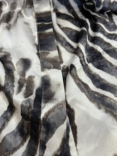 Madison Paige Blouse Women's 1X Animal Print Top Long Sleeve Hidden Button Shirt - Picture 16 of 18