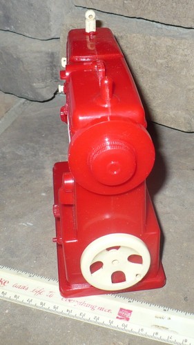 Vintage German PFAFF JUNIOR Child Toy Red Hand Crank Sewing Machine WORKS - Picture 5 of 6