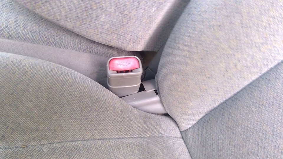 Mercury Sable 1998 conductor cinturón de seguridad delantero izquierdo hebilla receptor OEM gris N2 Foto 4 de 4