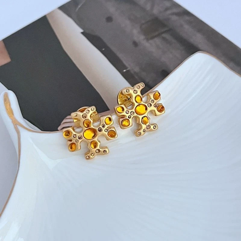 New! Tory T Logo studs Gold Earrings Yellow with Jewelry Pouch Size:1.9*1.9cm - Image 3 of 4