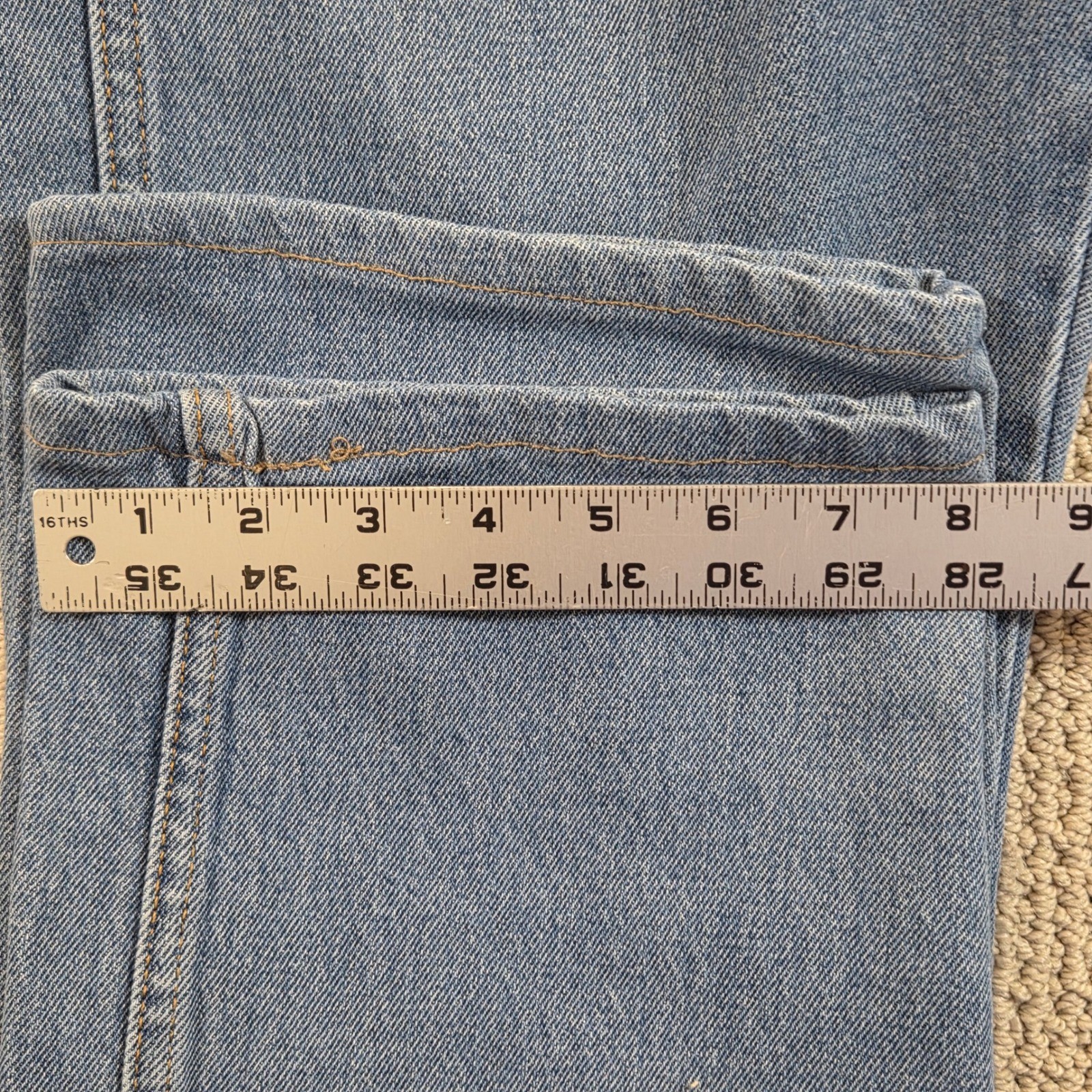 Levis 501 Jeans Mens Size 32x29 Light Wash Denim Classic Straight Leg * READ thumbnail 7