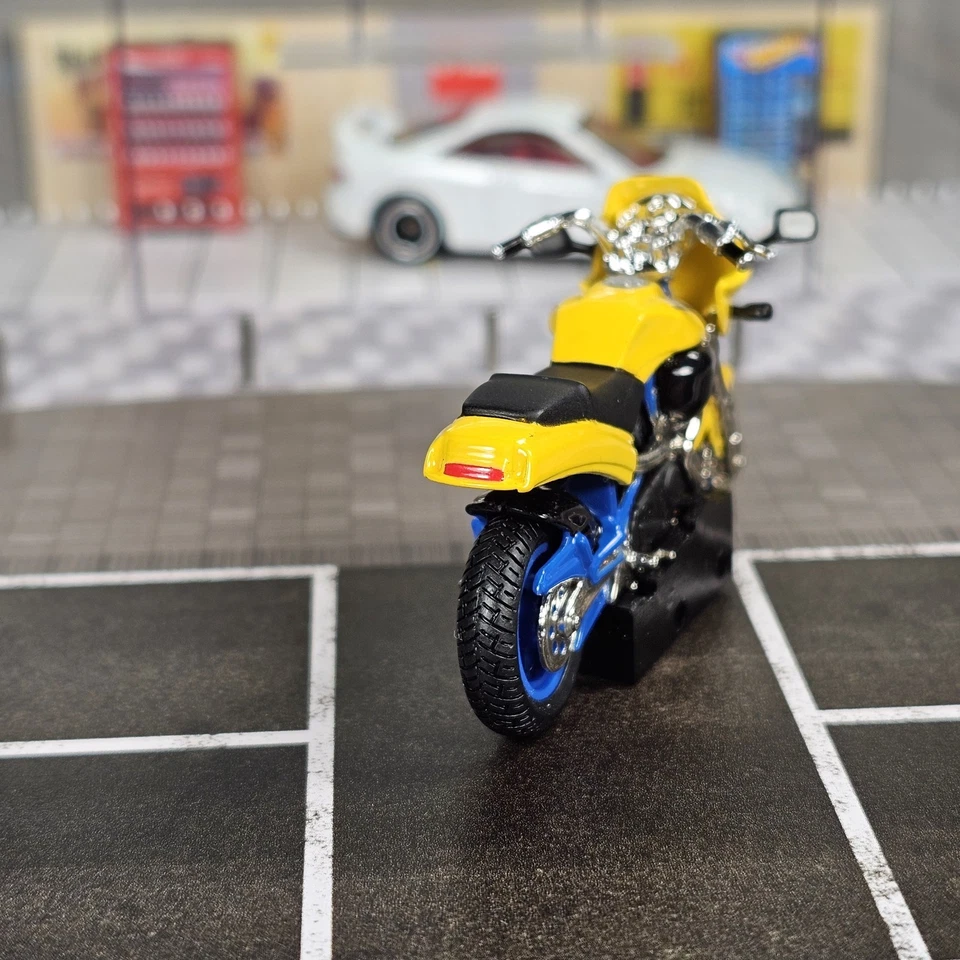 Hot Wheels Limited Ed Harley Davidson BUELL THUNDERBOLT S3 Yellow Real Riders - Image 3 of 4