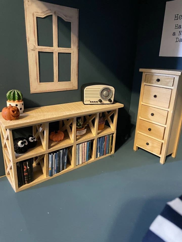 Dormitorio miniatura Roombox escala 1/12 Foto 2 de 4