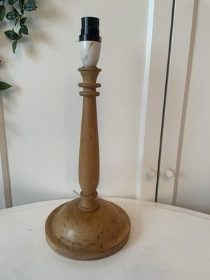Vintage gedrechselte Kiefer Landhaus Lampe Bauernhaus Holz Retro Cottagecore Deko Leuchte
